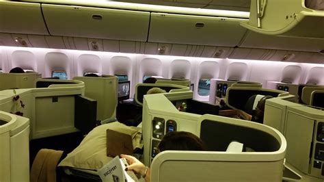 cathay pacific 777 300 business class